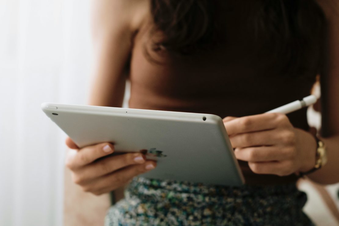 Due obblighi di legge scadono a giugno,    pec obbligatoria & accessibilità siti e-commerce 